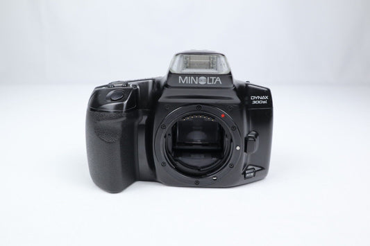 Minolta Dynax 300si | 35mm SLR Film Camera | Body Only