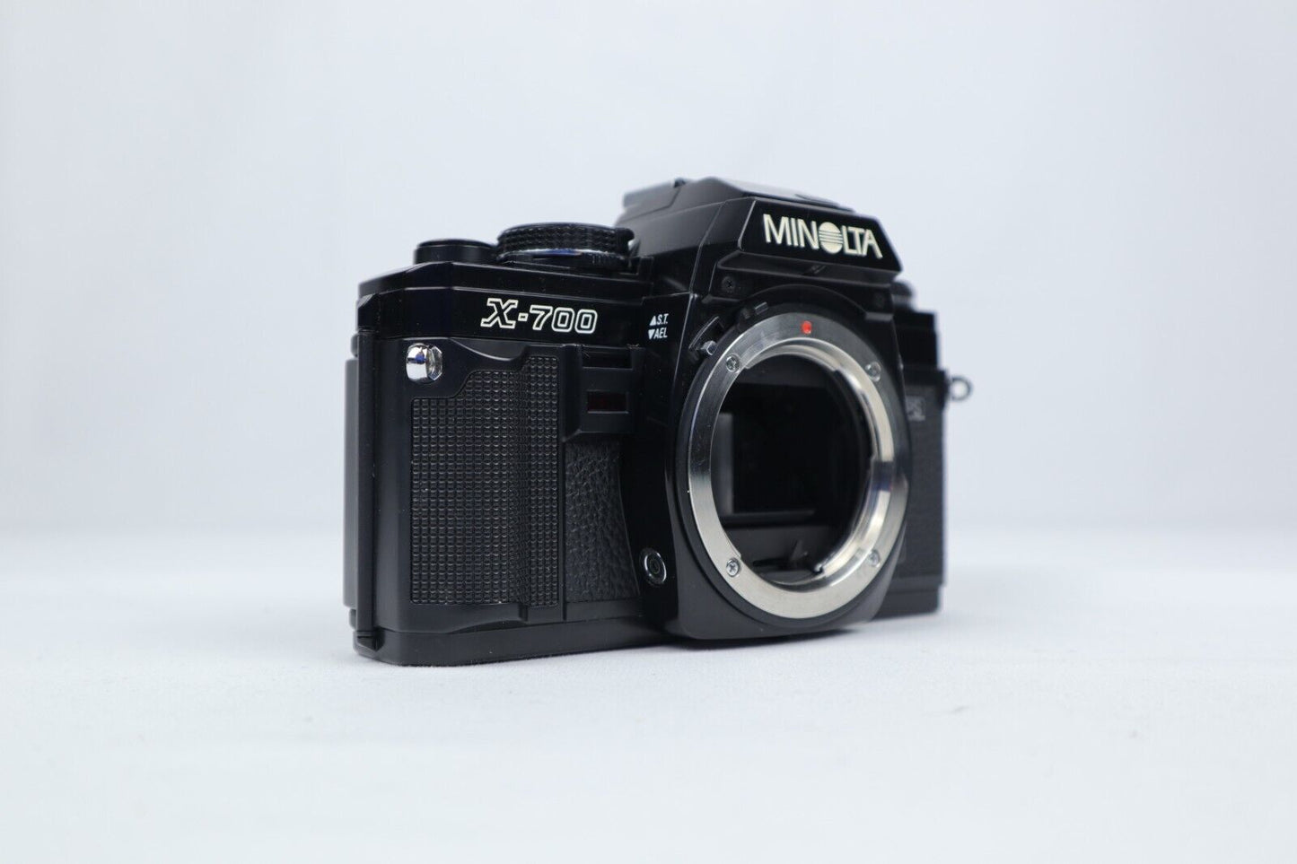 Minolta X-700 | 35mm SLR Film Camera | Body Only