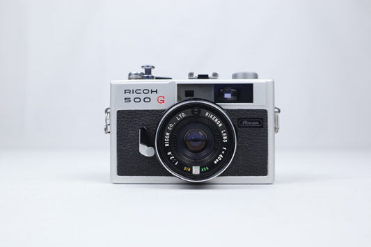 Ricoh 500 G | 35mm <tc>Point & Shoot</tc> Filmkamera | Silber/Schwarz