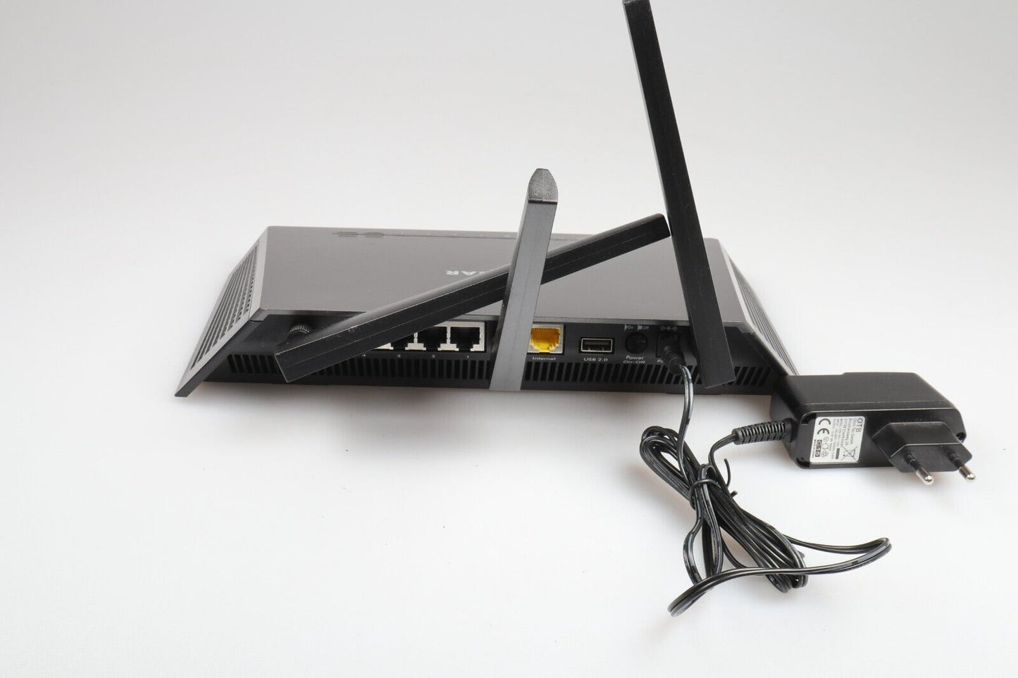 Netgear Nighthawk R7000 AC1900 | Smart WiFi Router