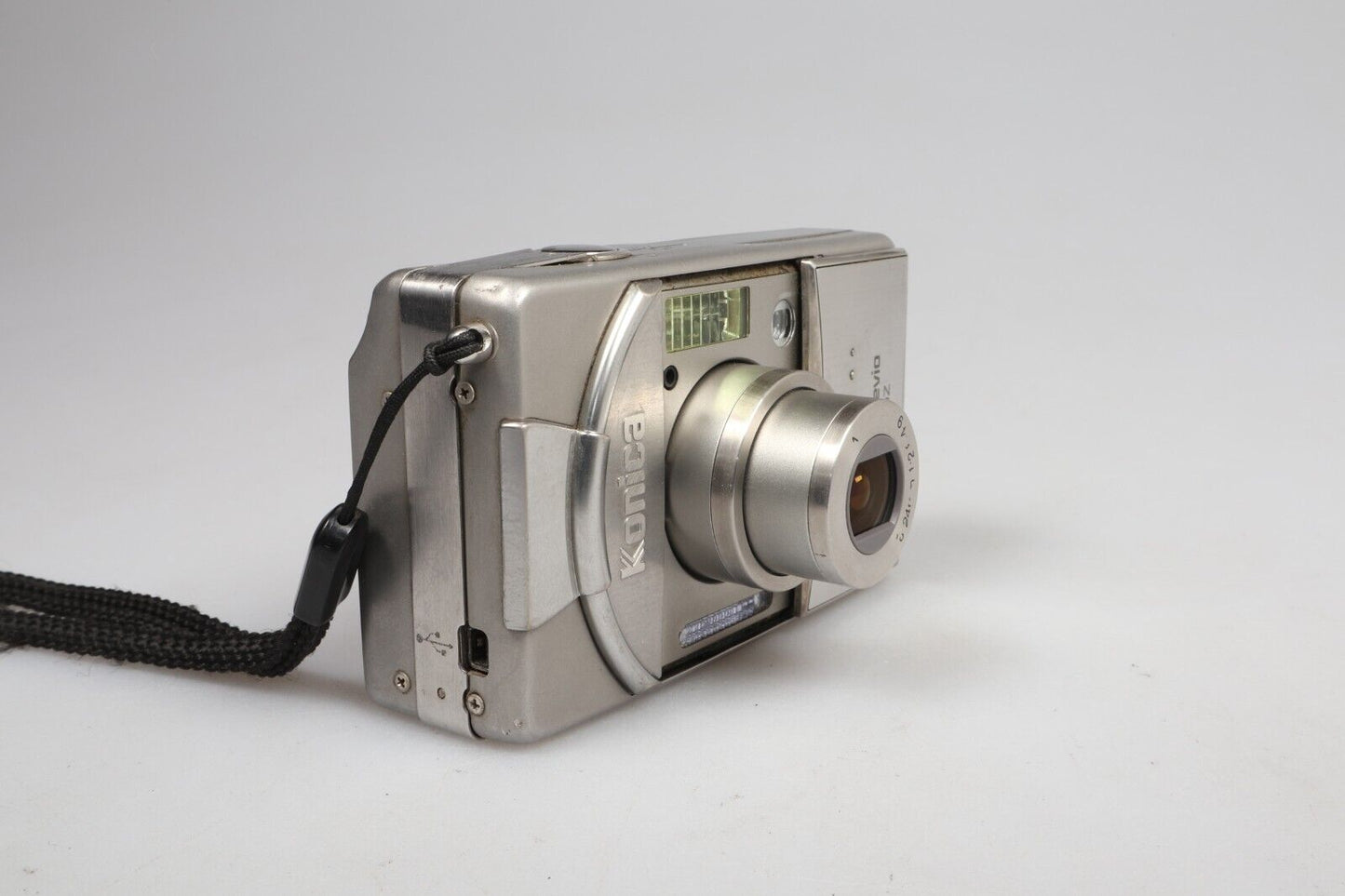 Konica KD-400Z Revio | Fotocamera digitale compatta | 4.0MP | Argento