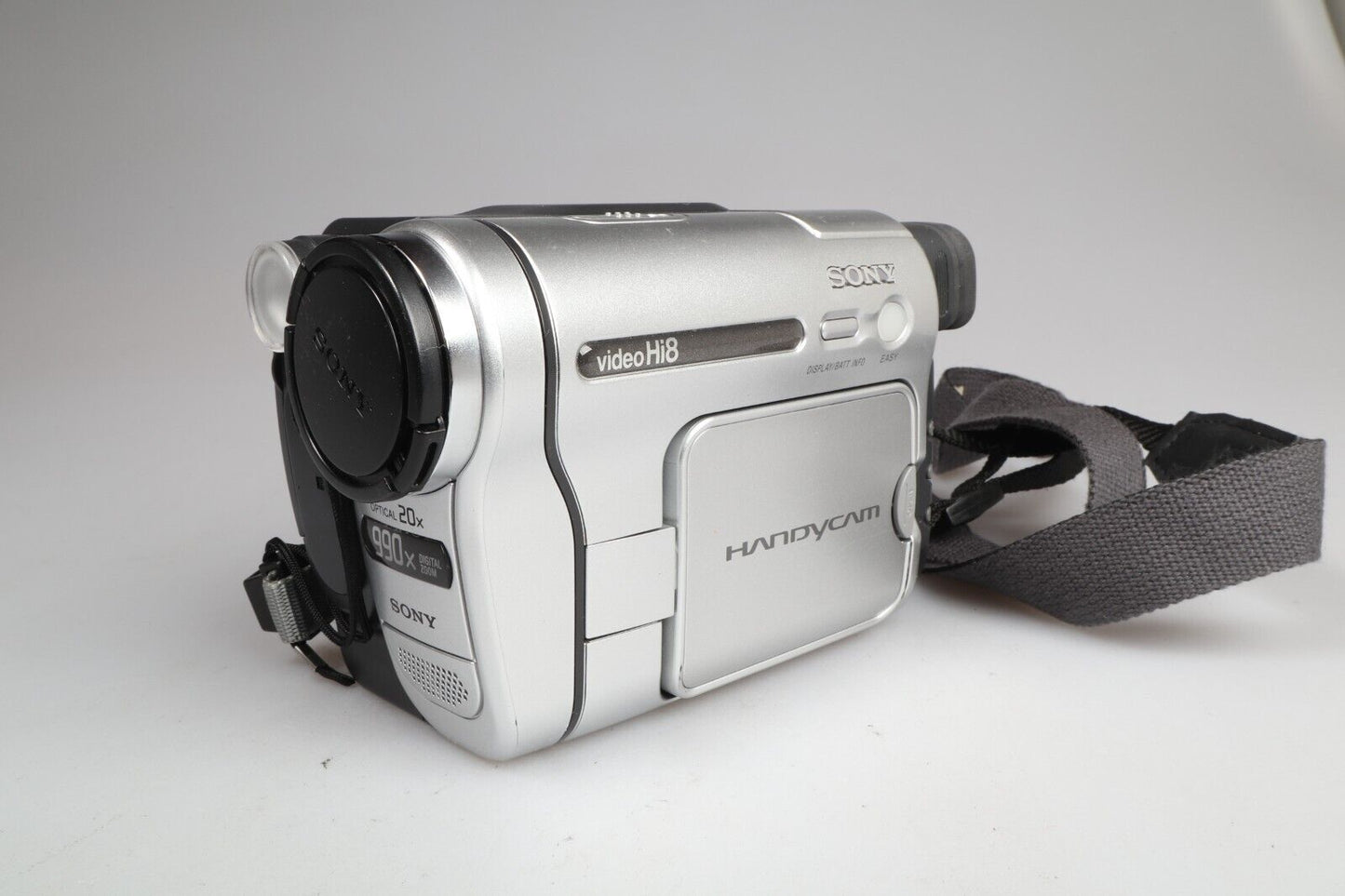 Sony Handycam CCD-TRV238E | Digital Hi8 Video Camera Recorder | Silver