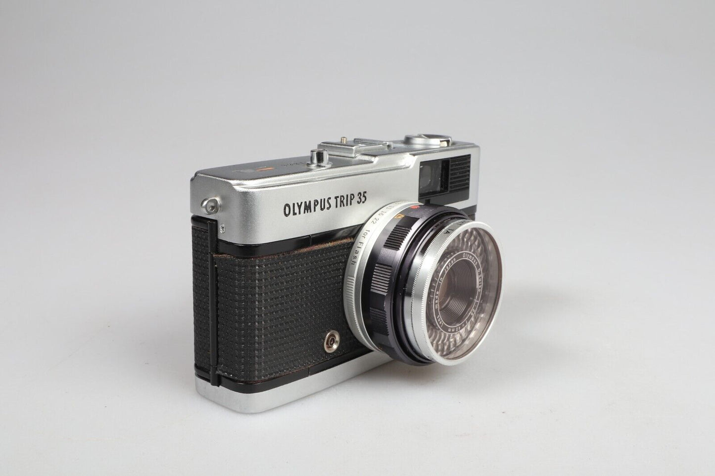 Olympus Trip 35 | 35mm Point & Shoot Film Camera | Silver/Black