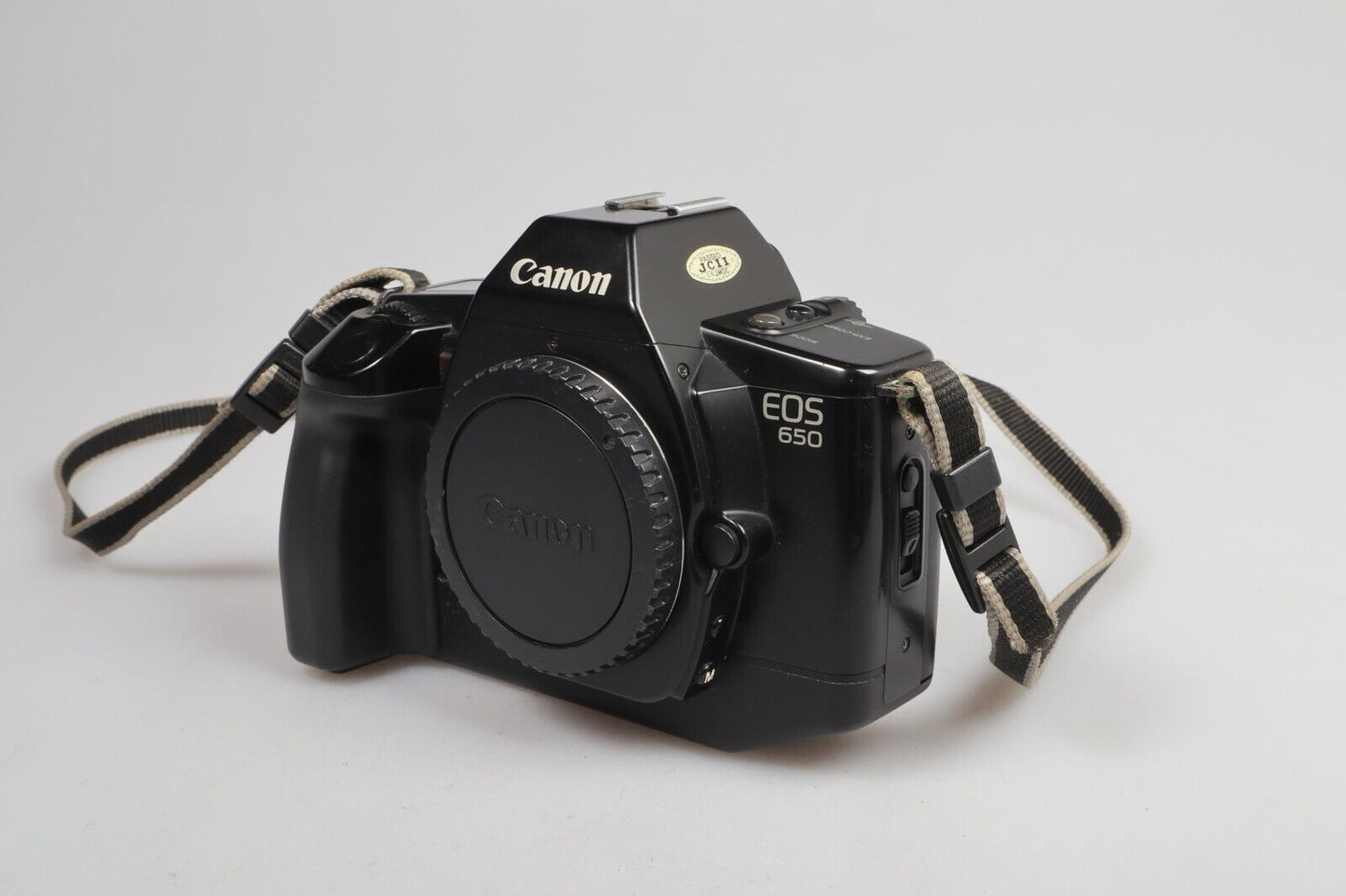 Canon EOS 650 | Cámara de película SLR de 35 mm | Sólo cuerpo