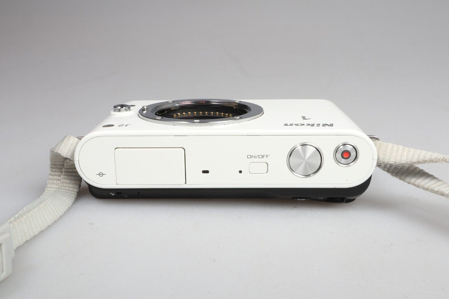 NIKON 1 J2 | Digital Compact Camera | 10.1MP | White