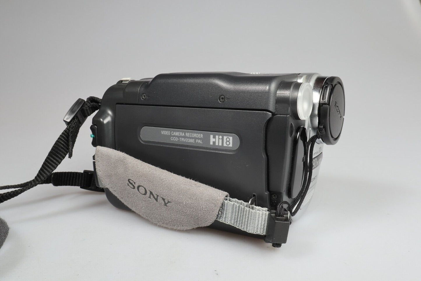 Sony Handycam CCD-TRV238E | Digitale Hi8-videocamerarecorder | Zilver