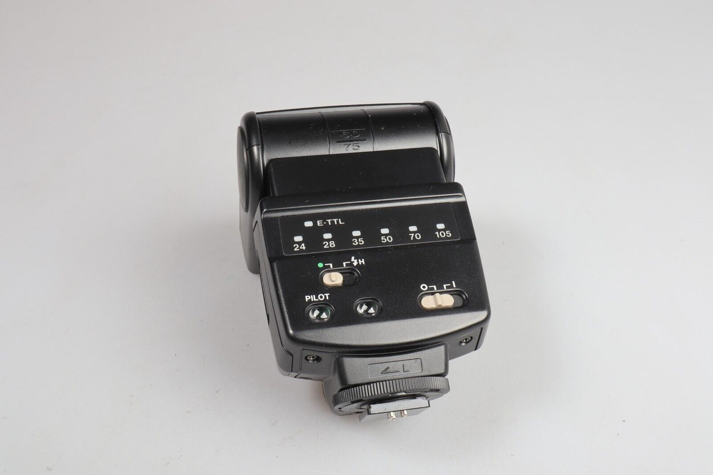 Canon Speedlite 380EX | Universele flitsschoenhouder