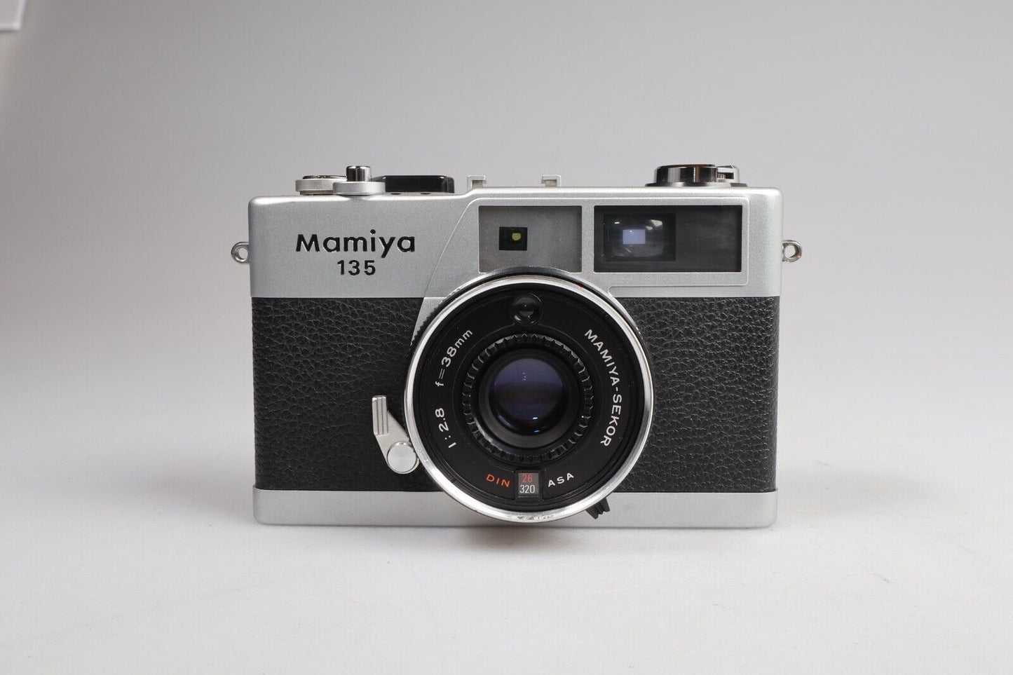 Mamiya 135 | 35mm meetzoekercamera 