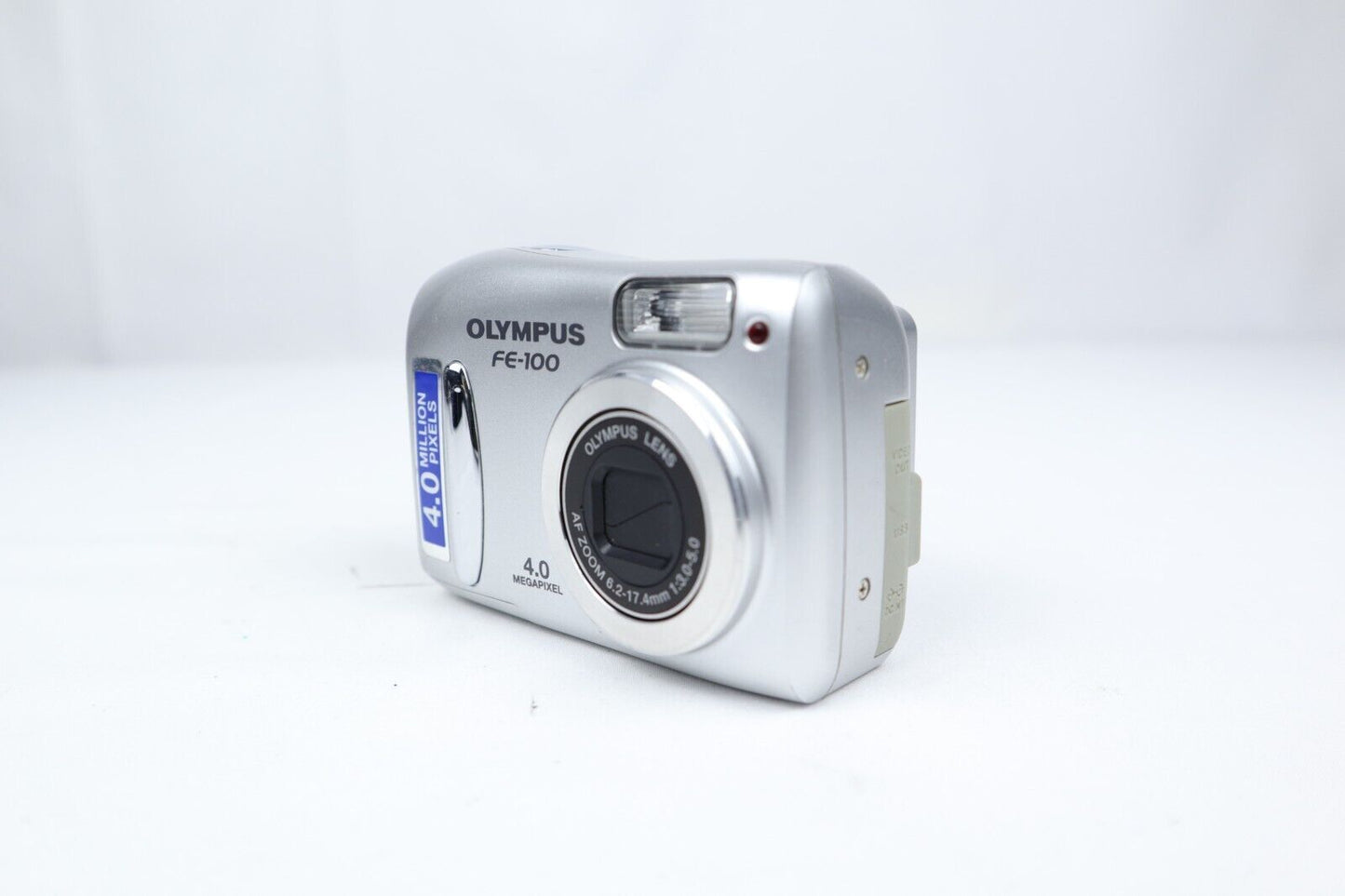 OlympusFE-100 | Digitale compactcamera | 4,0MP | Zilver