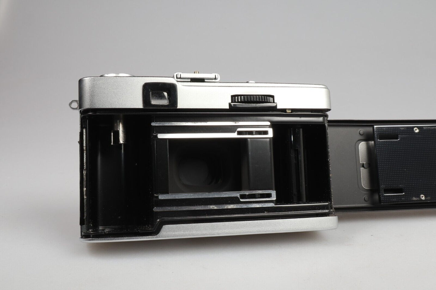 Olympusreis 35 | 35 mm richt- en schietfilmcamera | Zilver/zwart