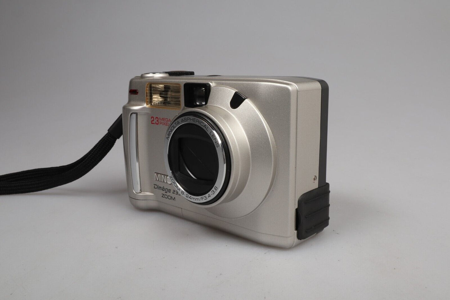 Minolta Dimage 2330 Zoom | Digital Compact Camera | 2.3MP | Silver