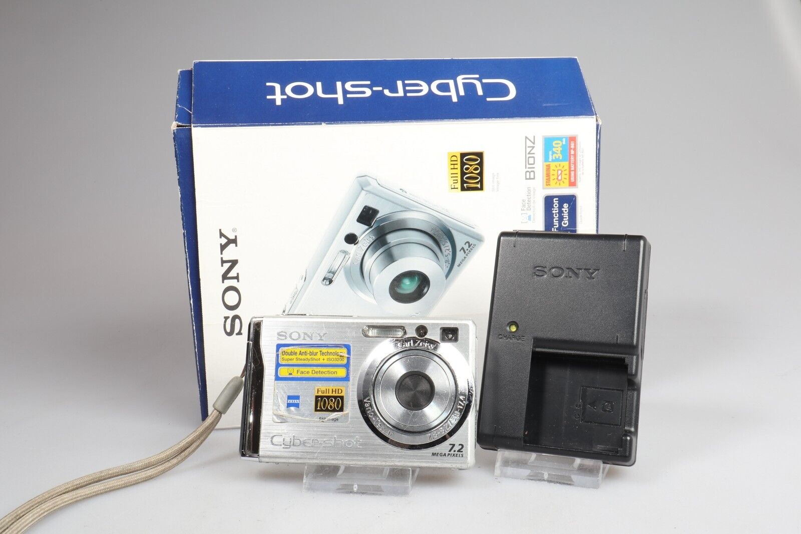 Sony Cyber-shot DSC-W80 7.2 MP Digital Camera with 5x outlet Optical Zoom