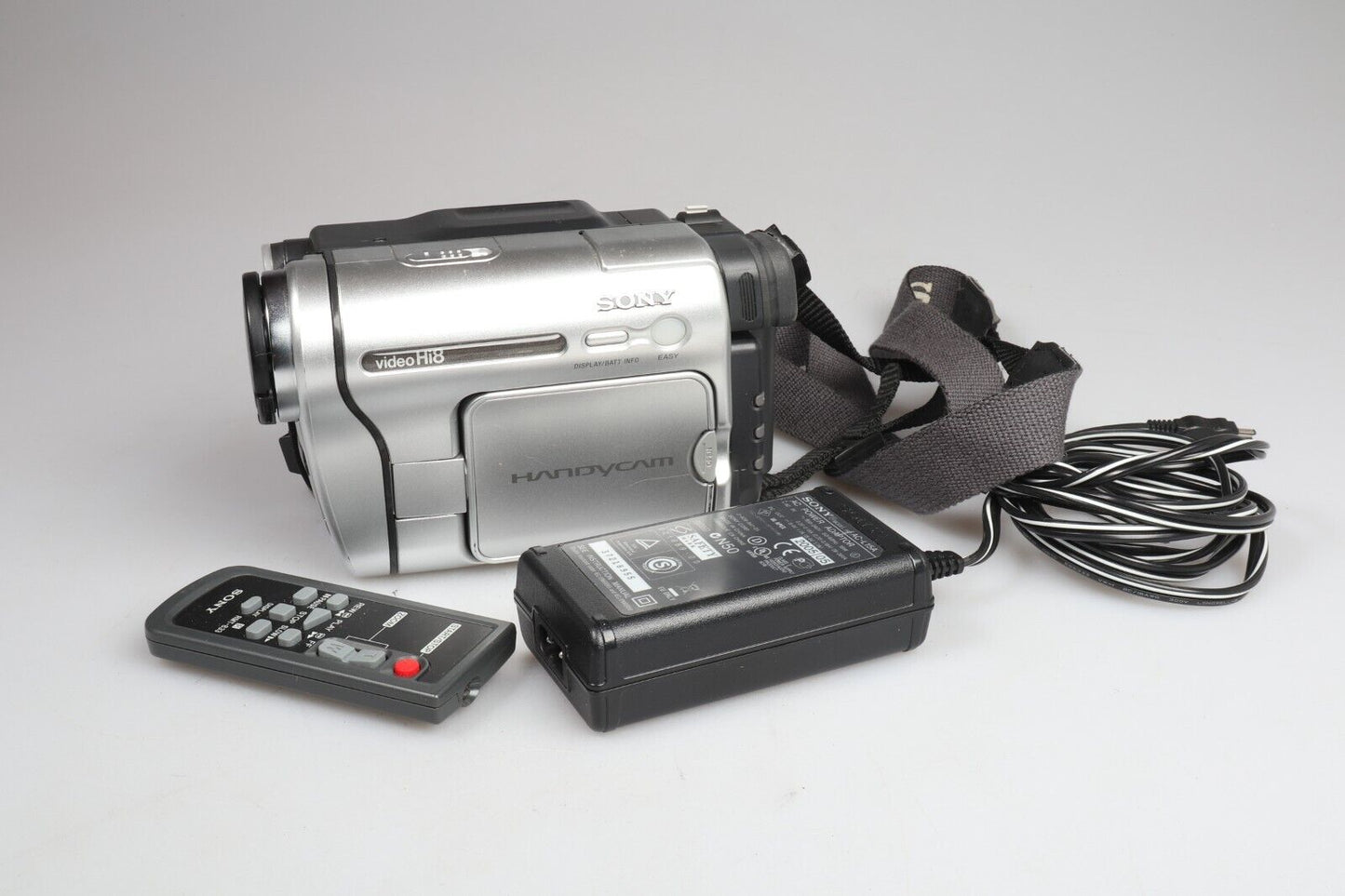 Sony Handycam CCD-TRV238E | Digitale Hi8-videocamerarecorder | Zilver