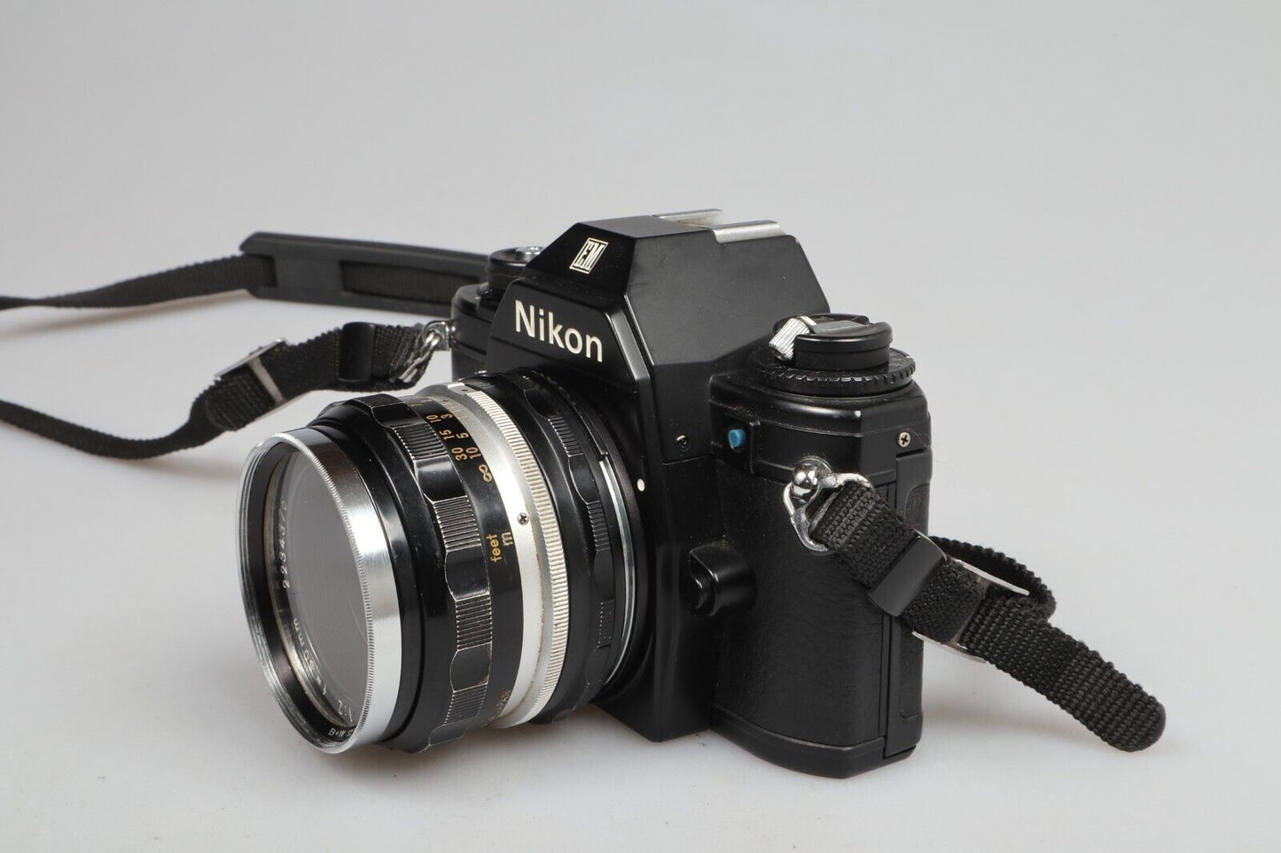 Nikon EM | 35mm SLR Camera | Nikkor H.C 1:2 50mm Lens