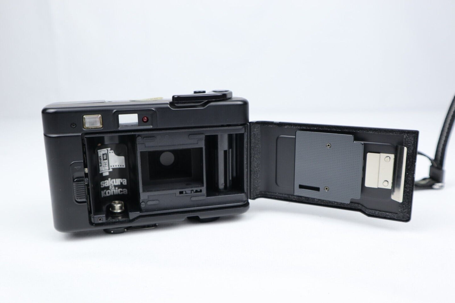 Konica Pop | 35mm Point & Shoot Film Camera | Black