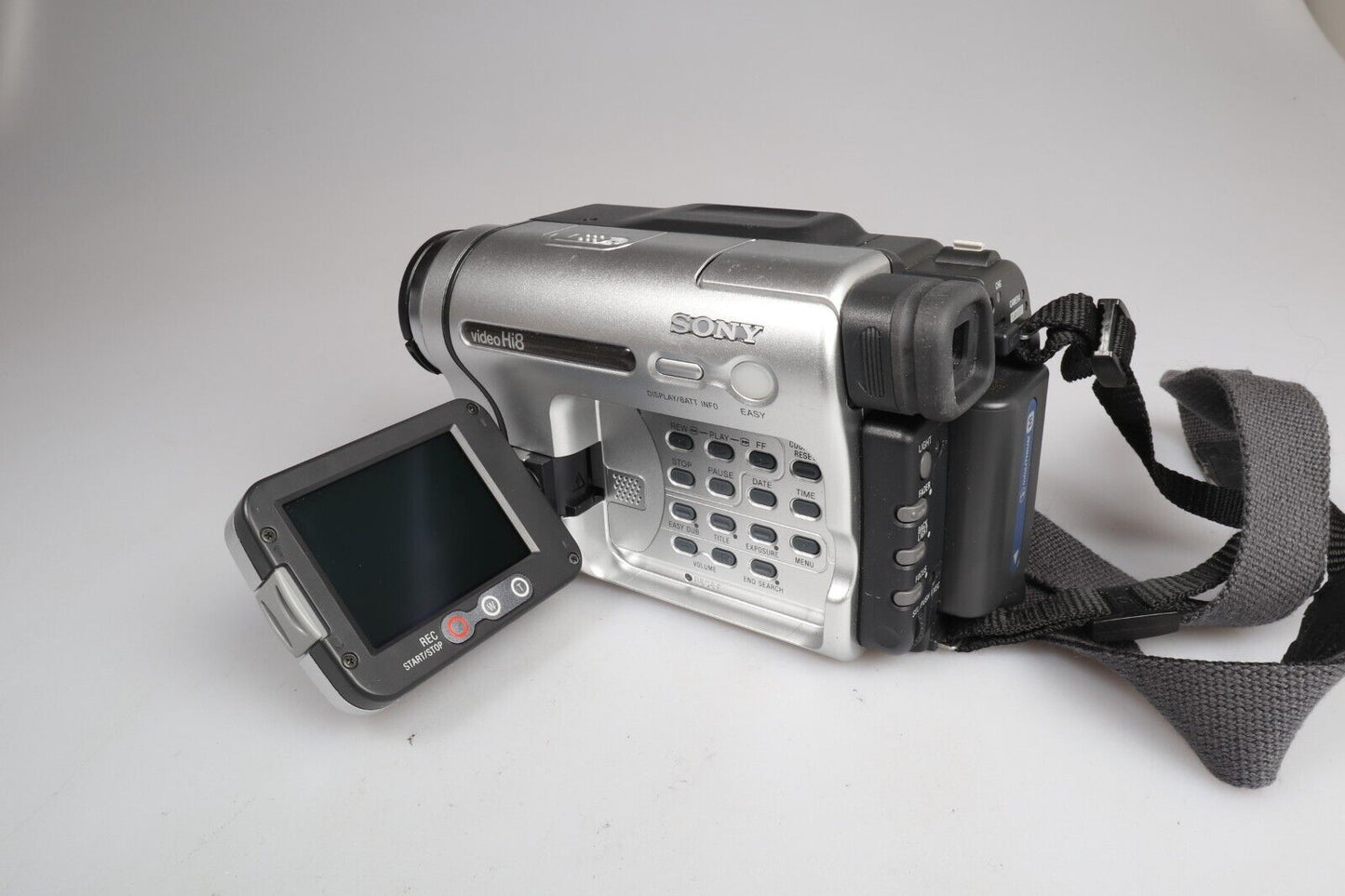 Sony Handycam CCD-TRV238E | Digital Hi8 Video Camera Recorder | Silver