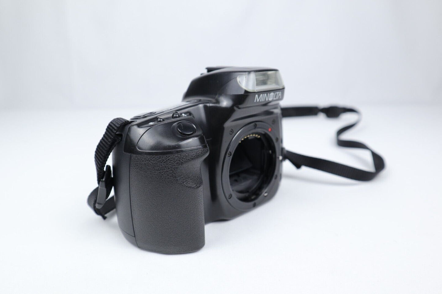 Minolta Dynax 300si | 35mm SLR Film Camera | Body Only