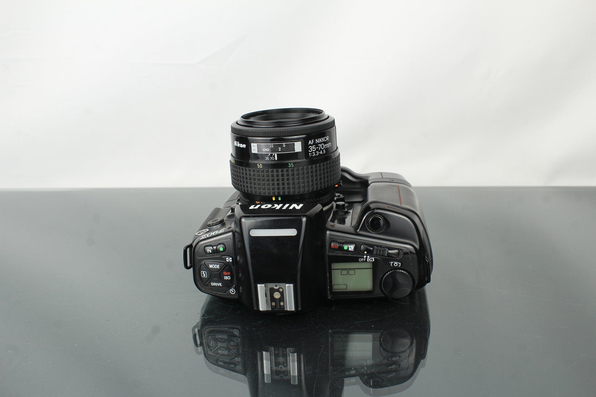 Nikon F90X + Nikkor 35-70mm 1:3.3-4.5 lens