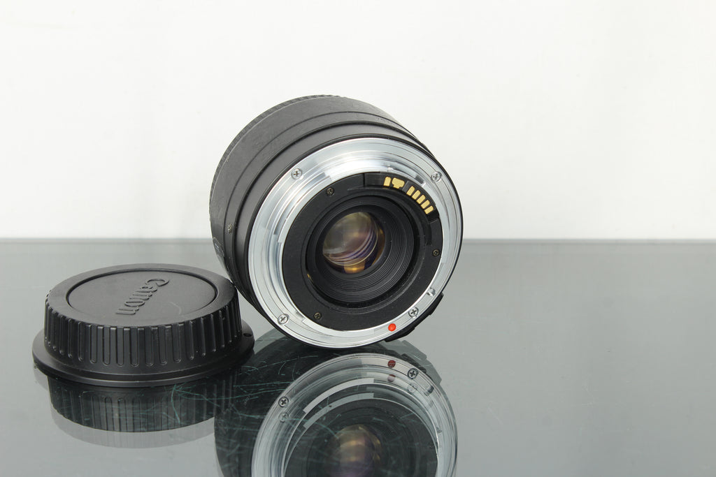 Sigma 1:2.8 F=24mm Canon EF Mount