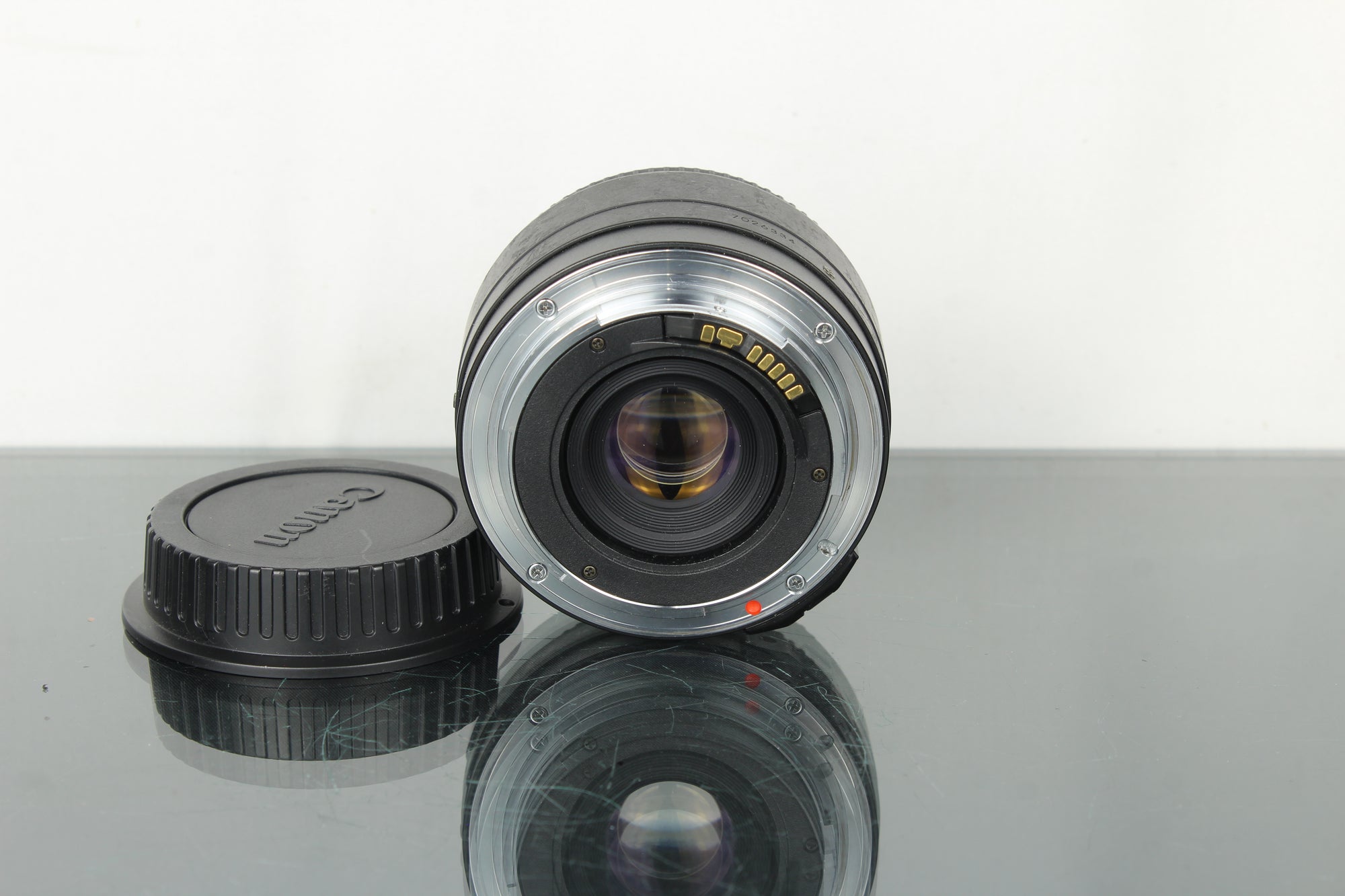 Sigma 1:2.8 F=24mm Canon EF Mount