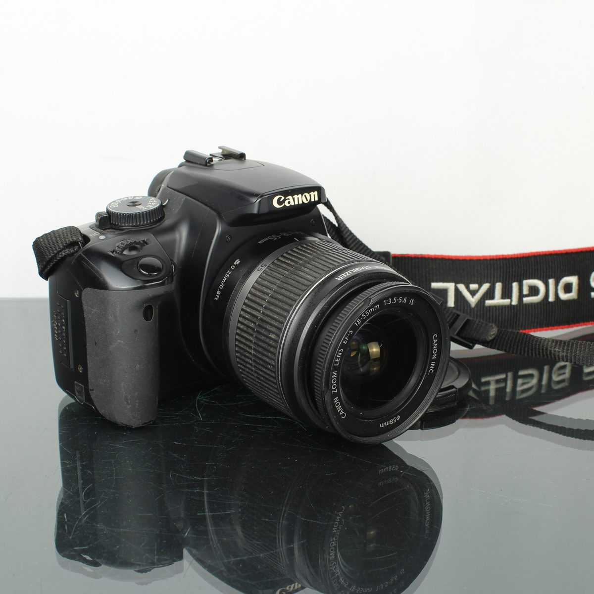 Canon EOS 400D EF-S 18-55mm IS