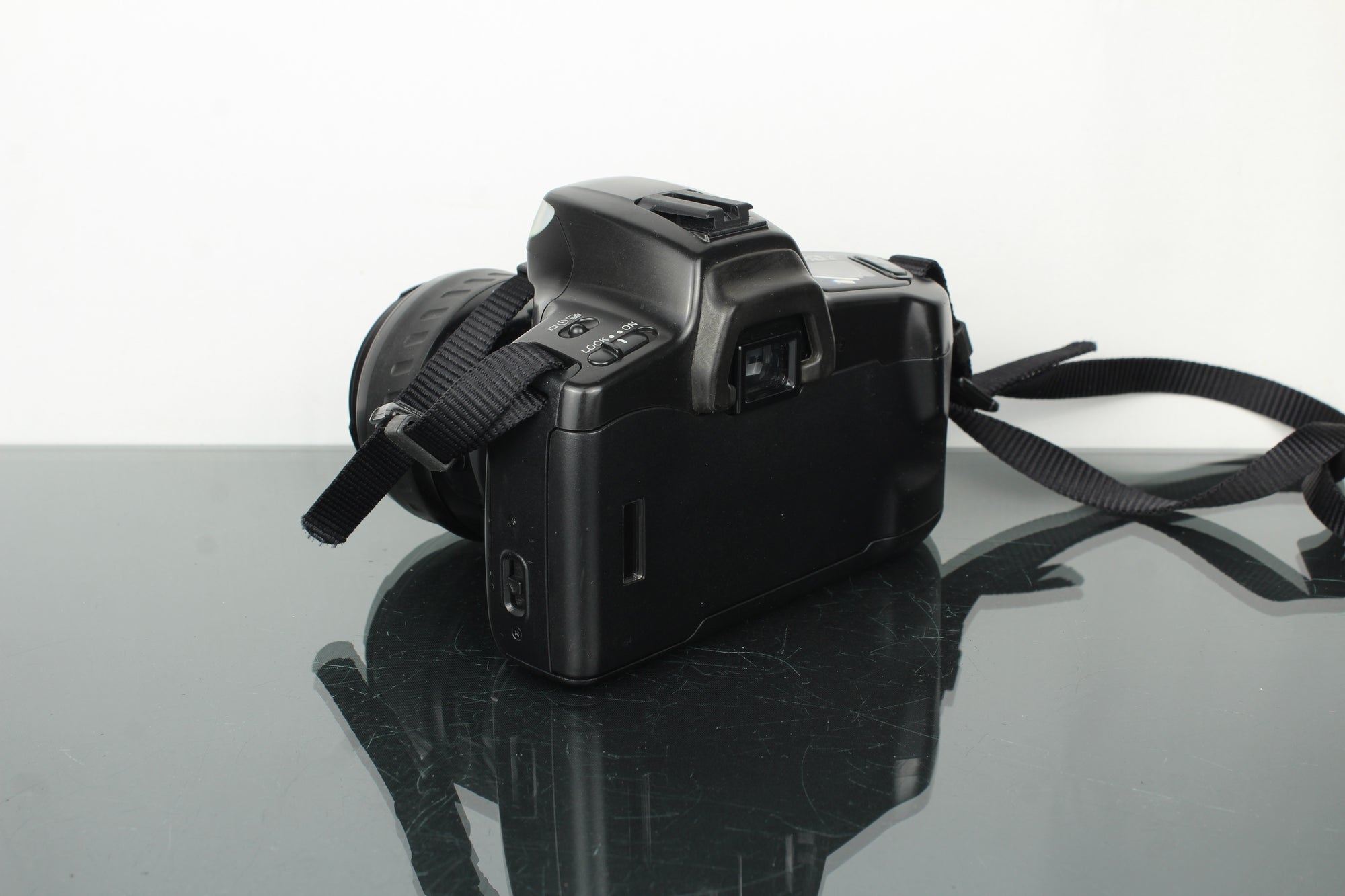 Minolta Dynax 300Si + Minolta AF Zoom Xi 28-80mm 4-5.6