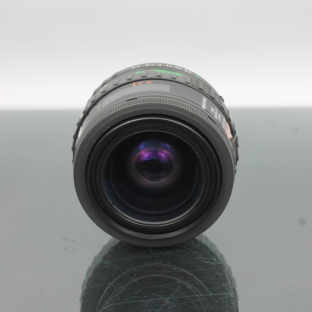 SMC Pentax-F Zoom 1:3.5 35-70mm