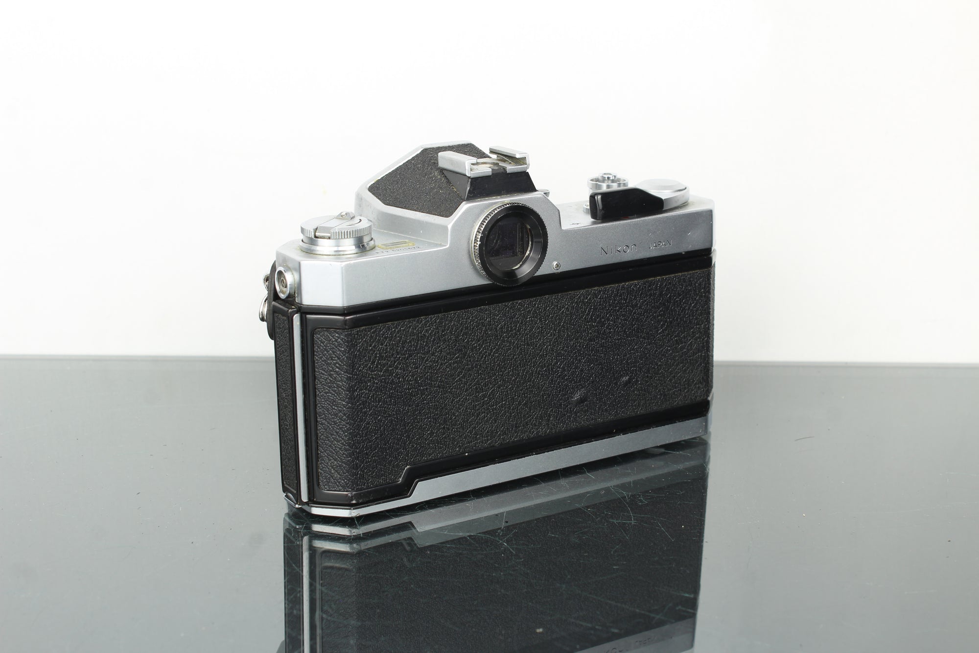 Nikkormat FT2 + 50mm 1:2 Nikkor lens