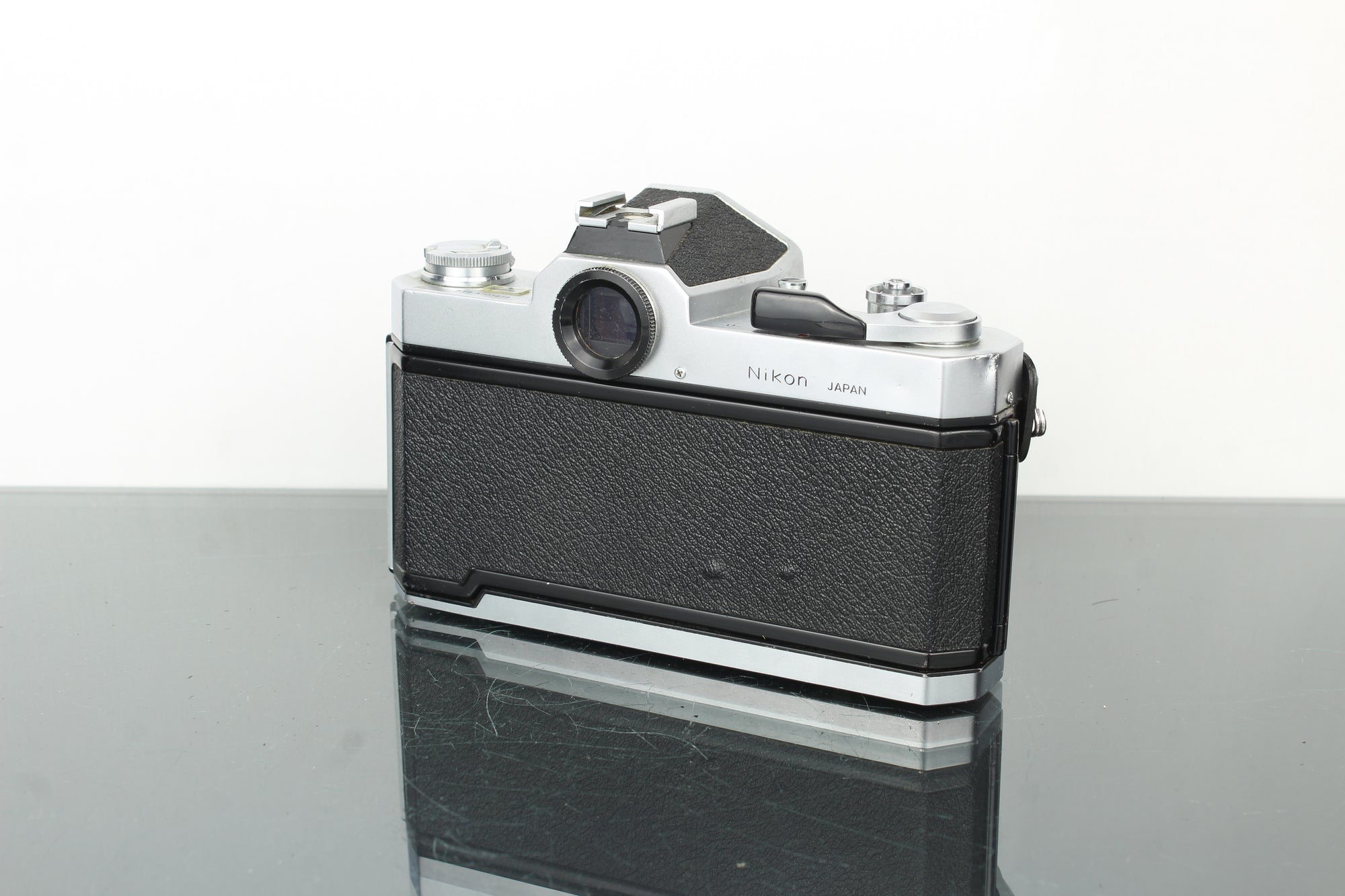 Nikkormat FT2 + 50mm 1:2 Nikkor lens