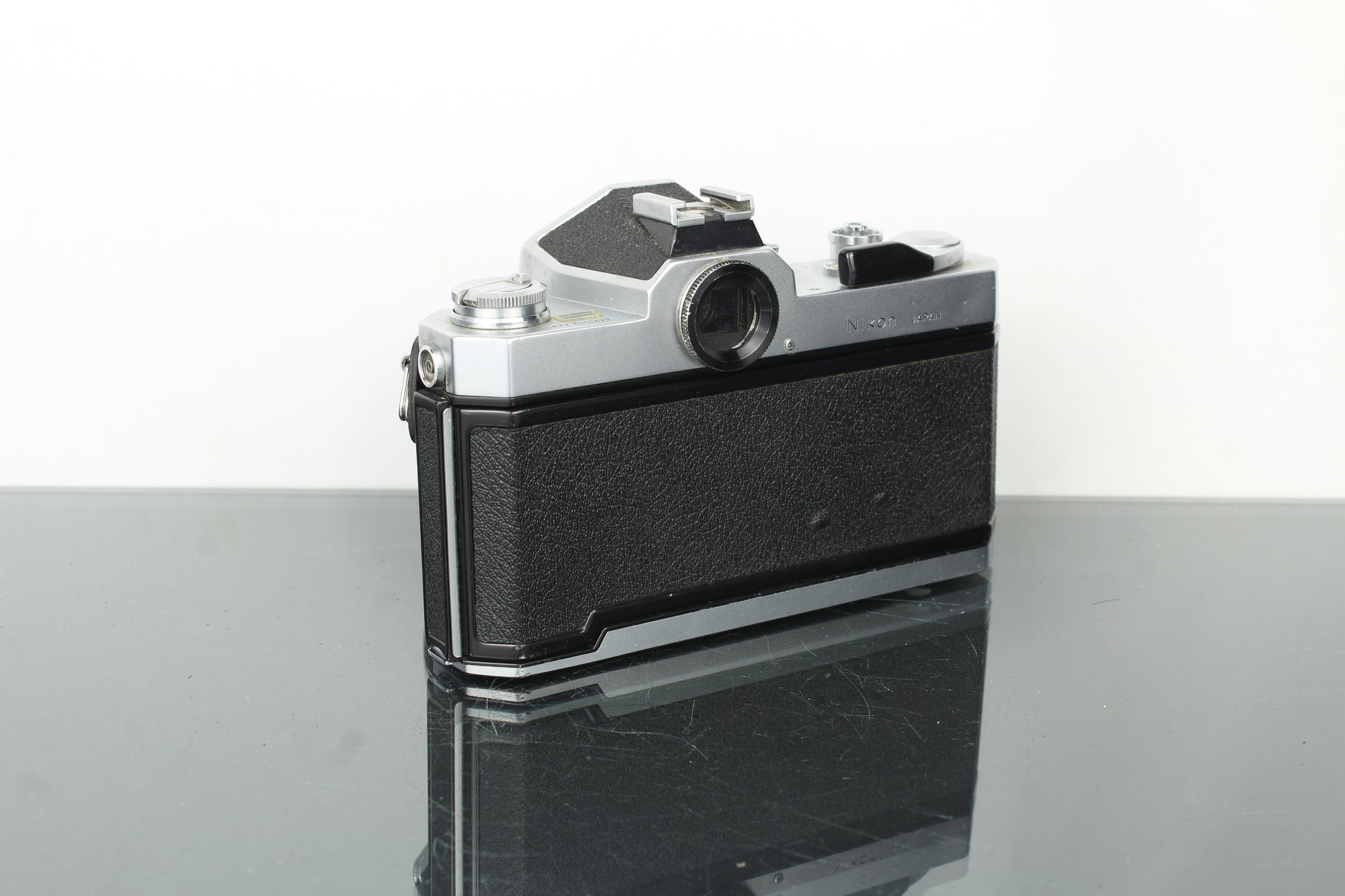 Nikkormat FT2 + 50mm 1:2 Nikkor lens