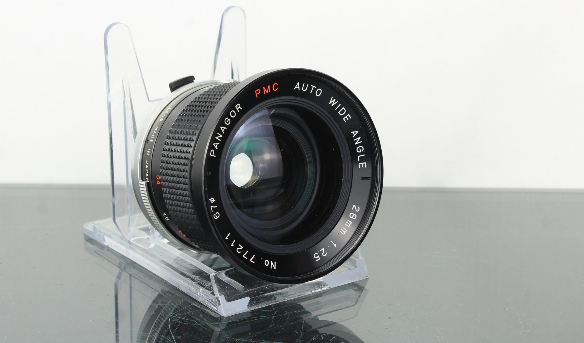 Panagor PMC Auto Wide Angle 28mm f/2.5 Olympus OM Mount