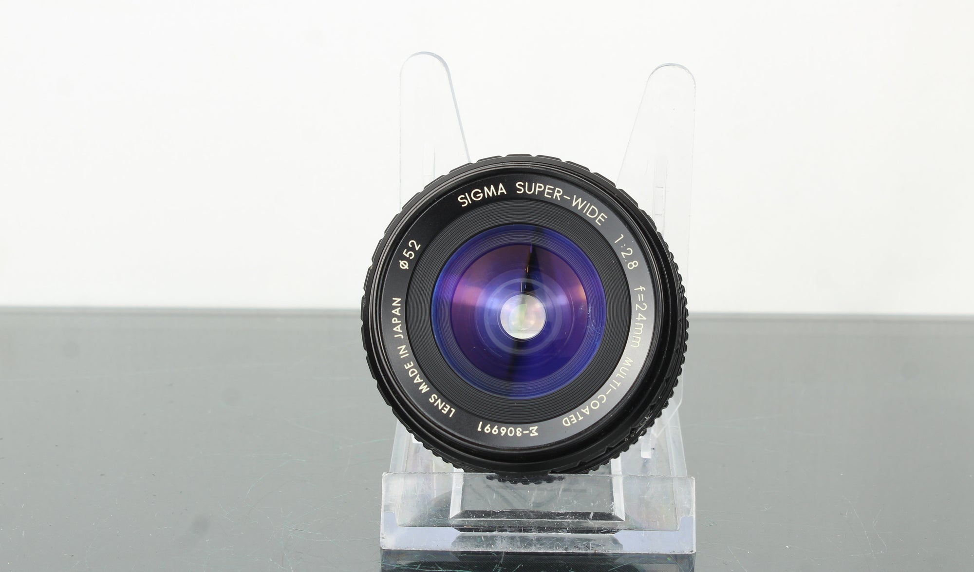 Sigma Super-Wide 24mm f/2.8