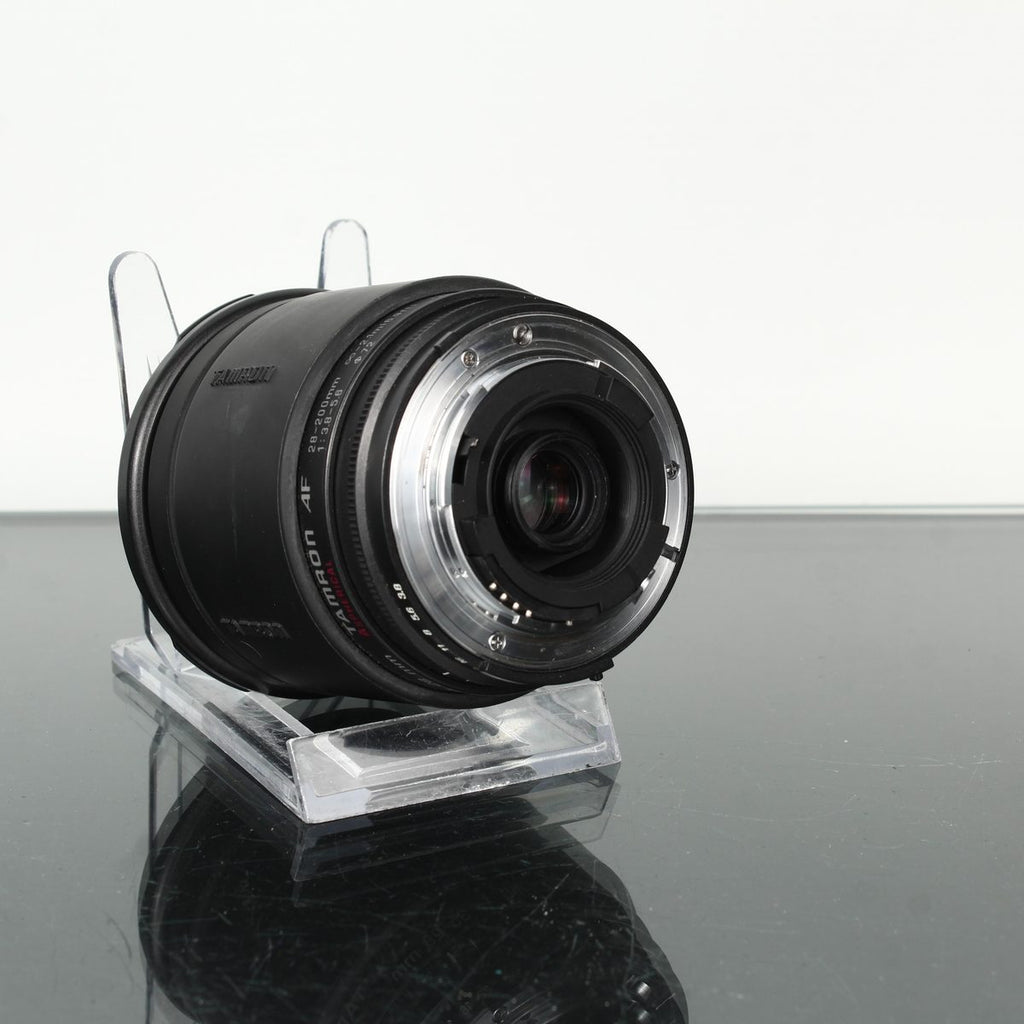 Tamron 18-400mm F/3.5-6.3 Di II VC HLD