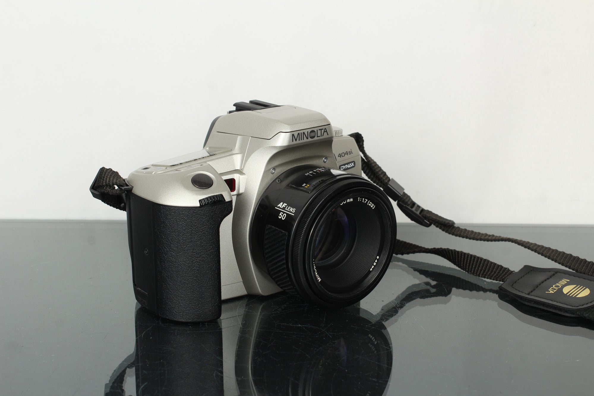 Minolta Dynax 404si