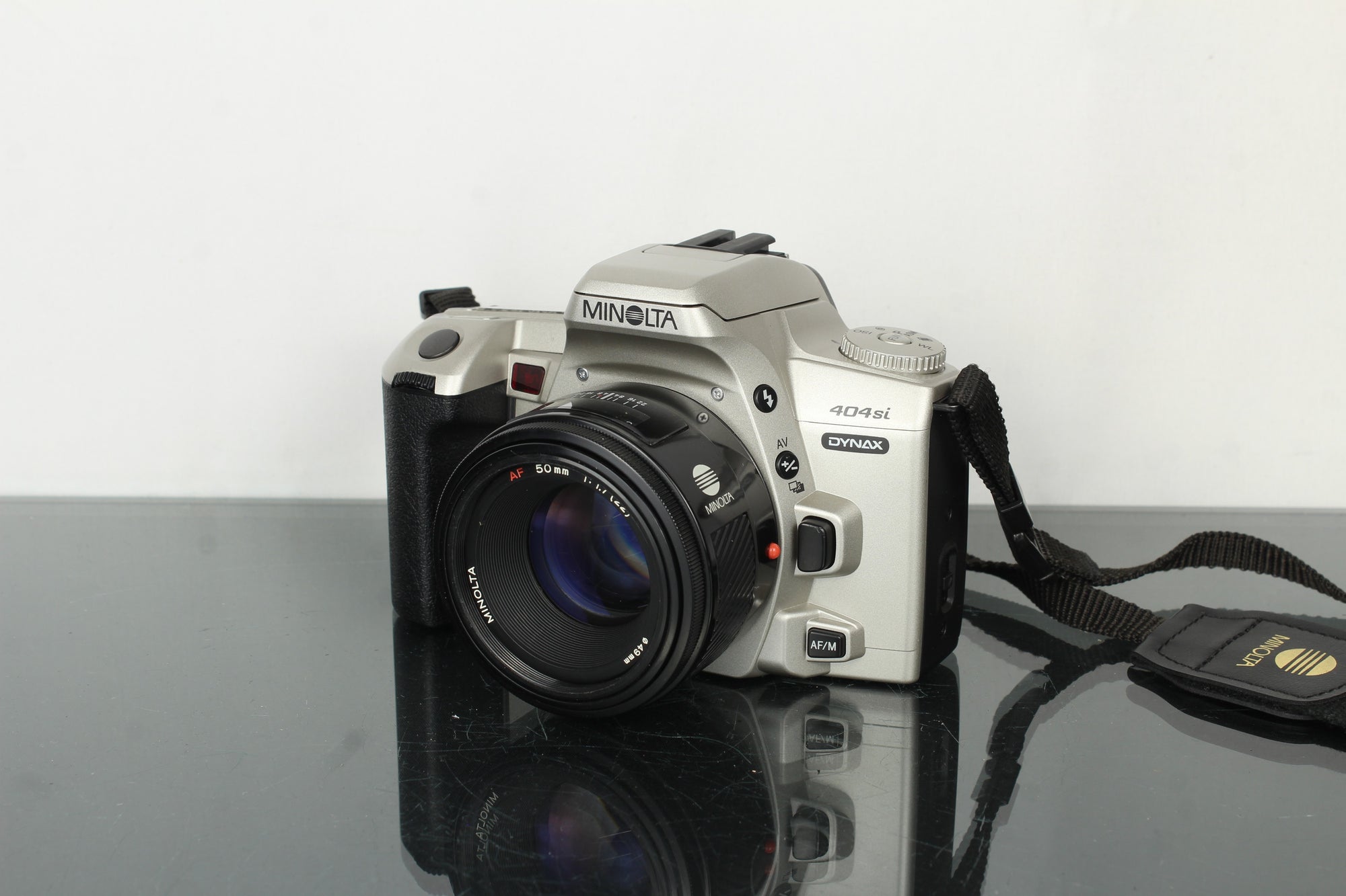 Minolta Dynax 404si
