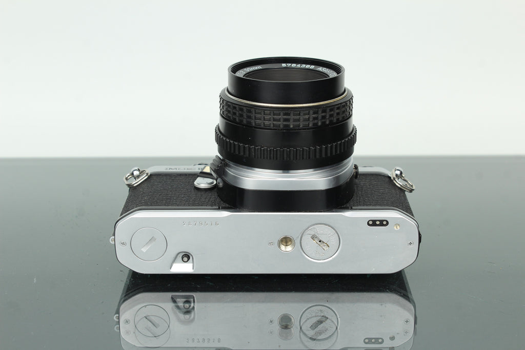 Pentax ME Super + Pentax-M 1:2 50mm