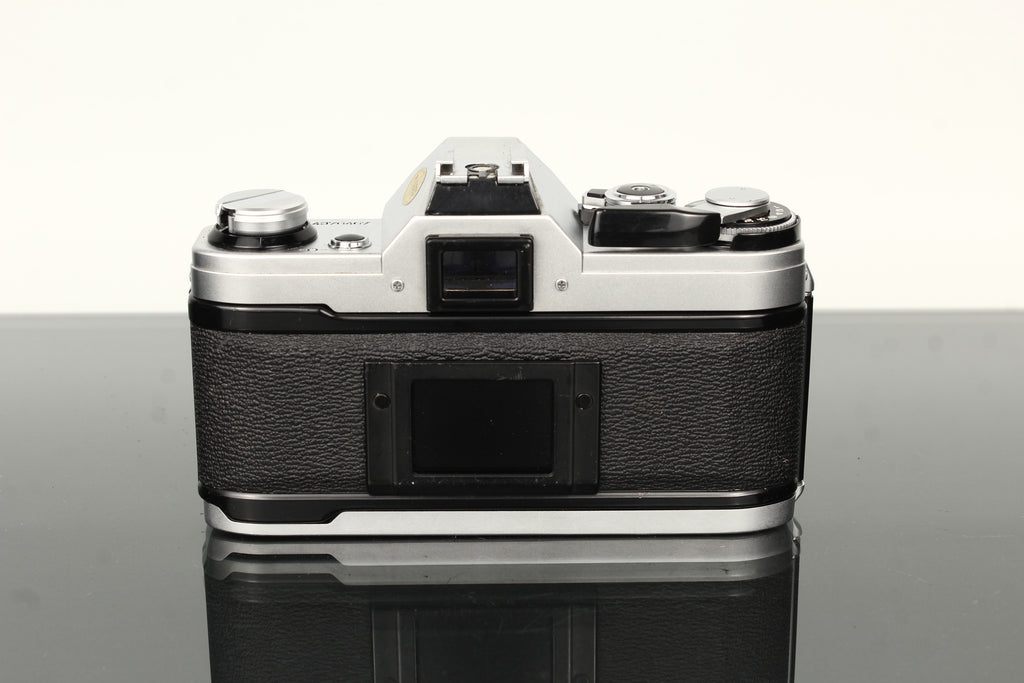 Canon AE-1 + Canon FD 50mm f/1.8