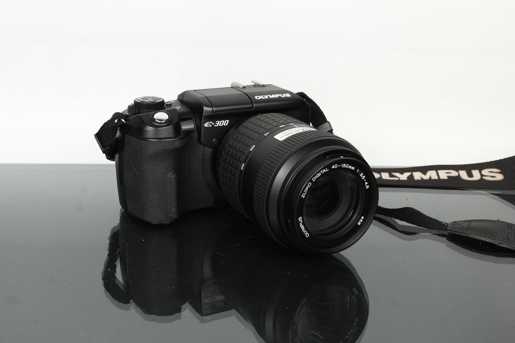 Olympus E-300 + Zuiko 40-150mm f/3.5-4.5