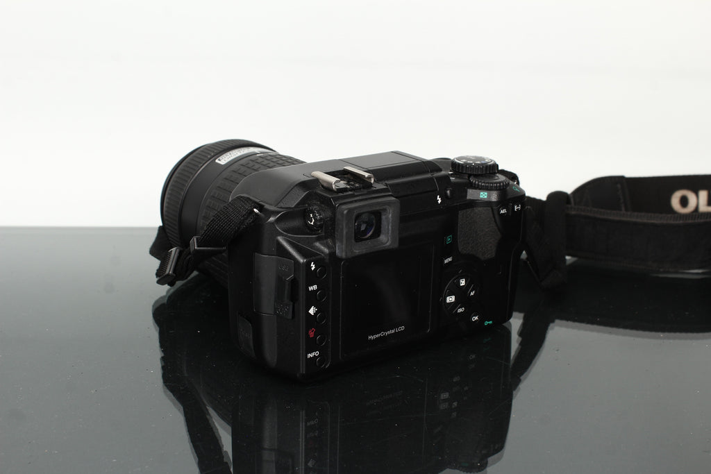 Olympus E-300 + Zuiko 40-150mm f/3.5-4.5