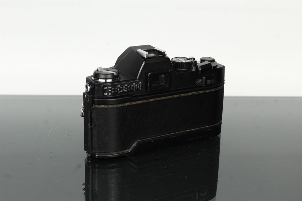 Konica Autoreflex TC + Konica Hexanon AR 28mm F/3.5