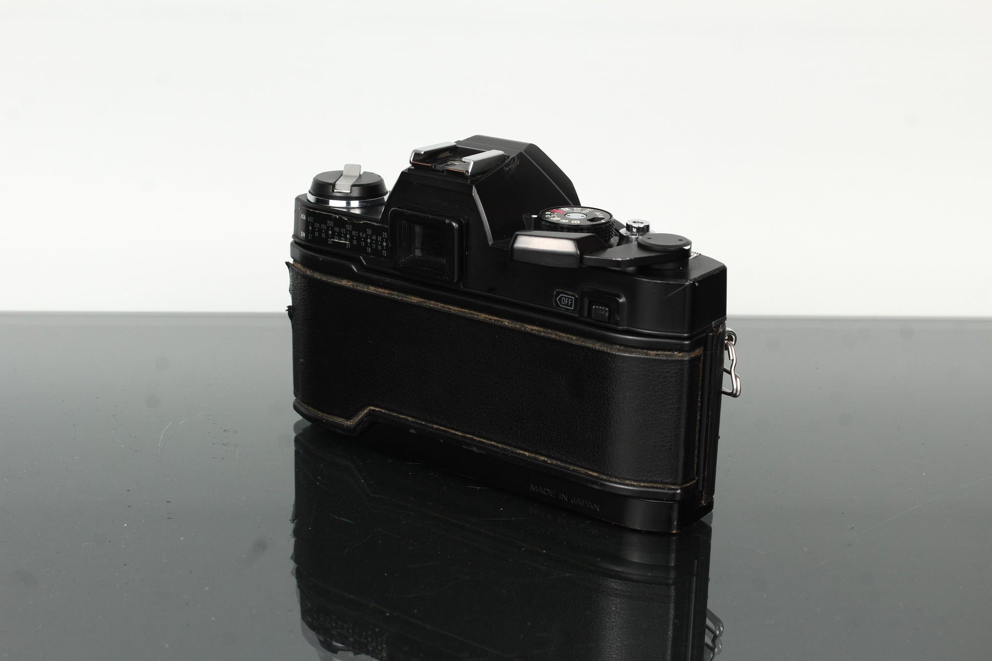 Konica Autoreflex TC + Konica Hexanon AR 28mm F/3.5