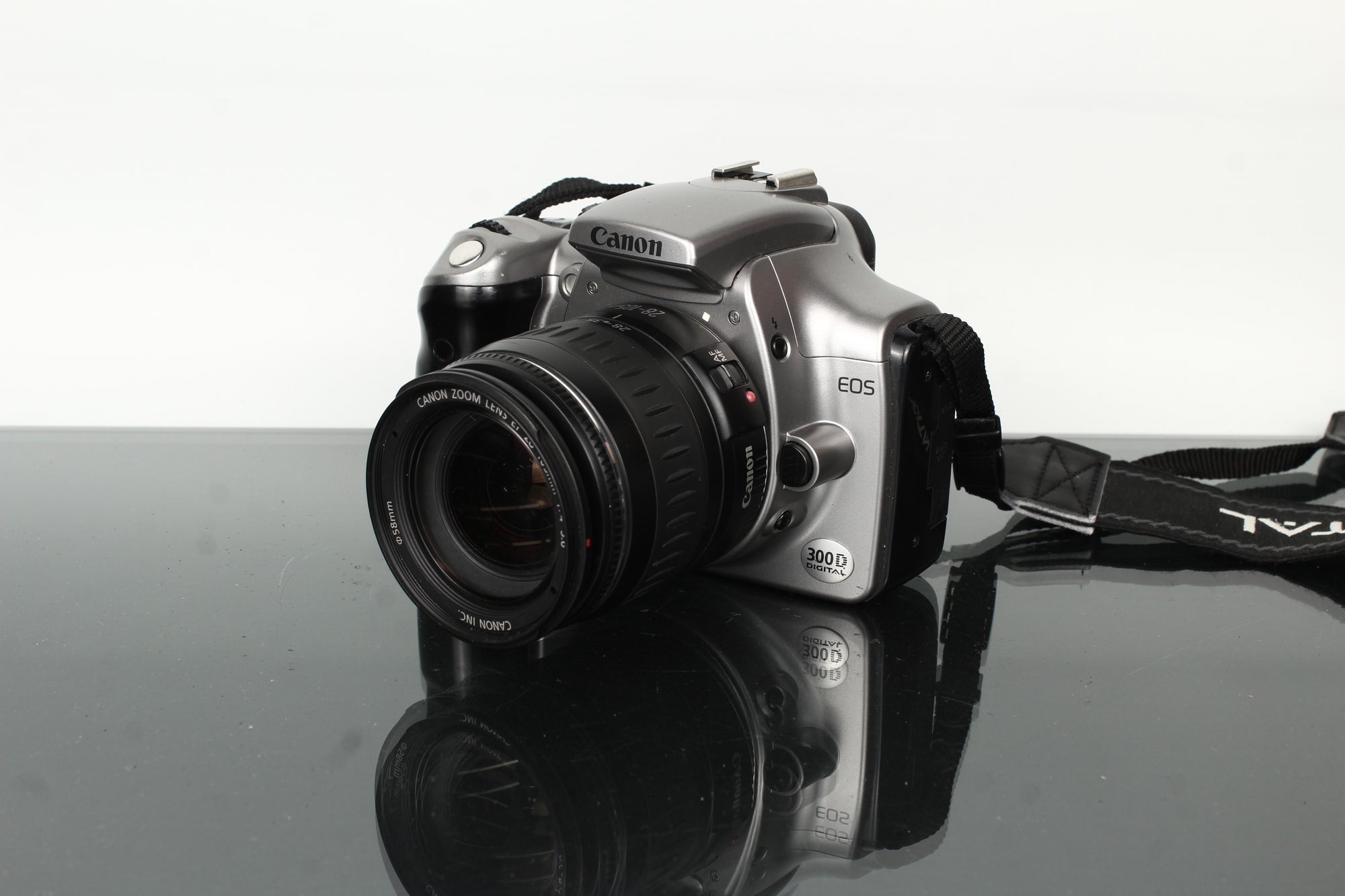 Canon EOS 300D + Canon EF 28-105mm f/4-5.6