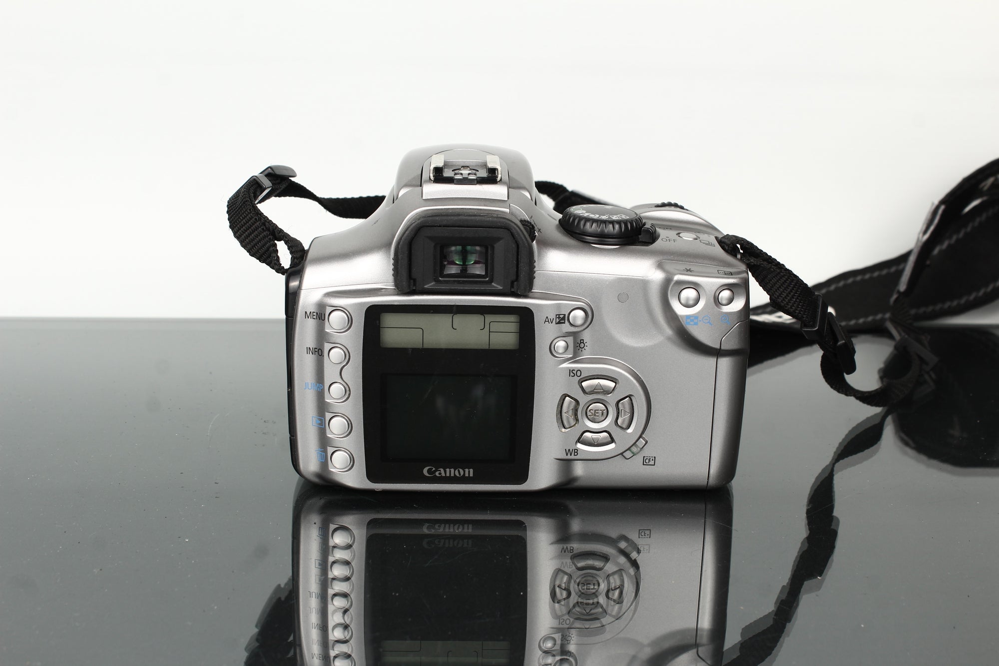 Canon EOS 300D + Canon EF 28-105mm f/4-5.6