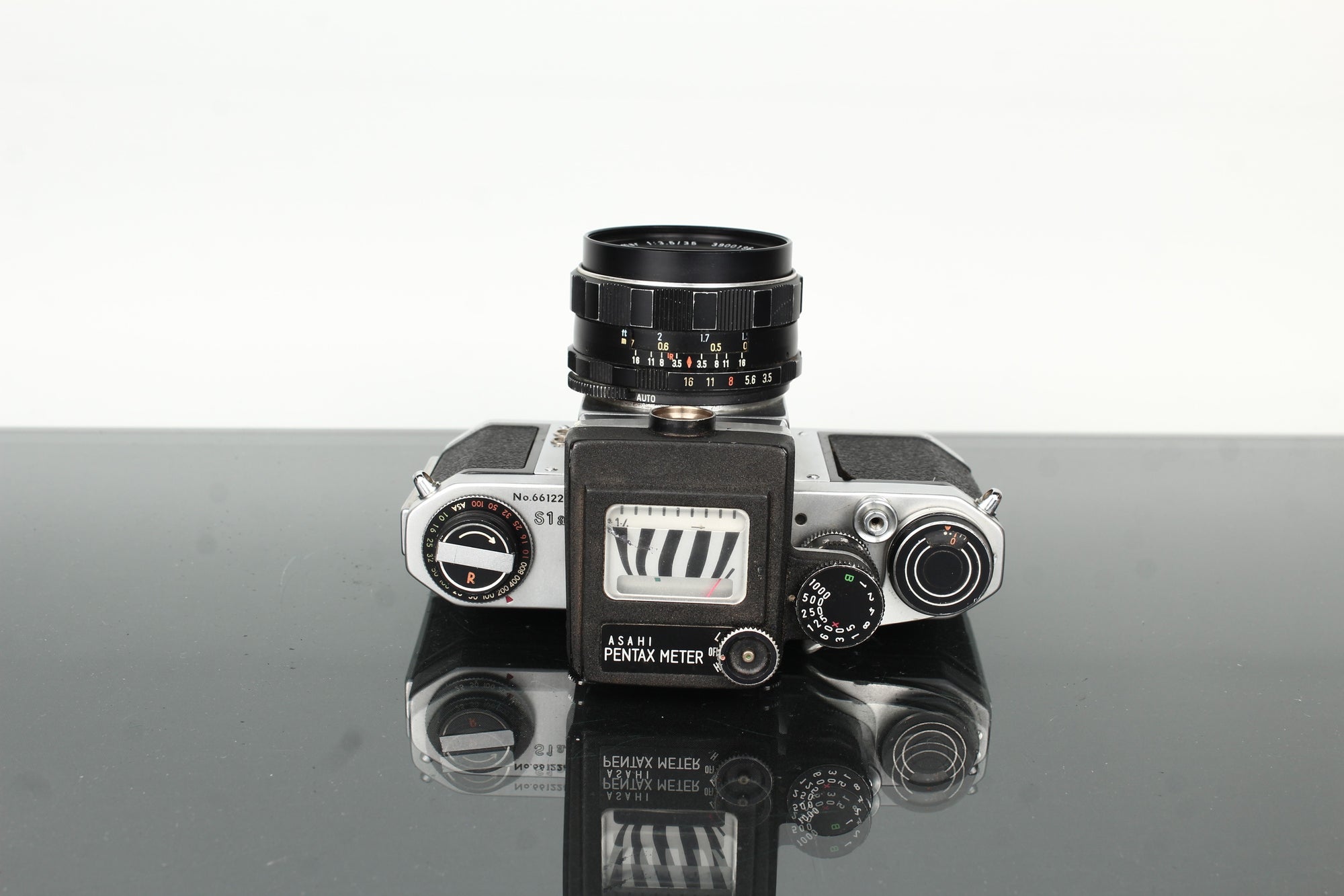 Asahi Pentax S1A + Super-Takumar 35mm f/3.5