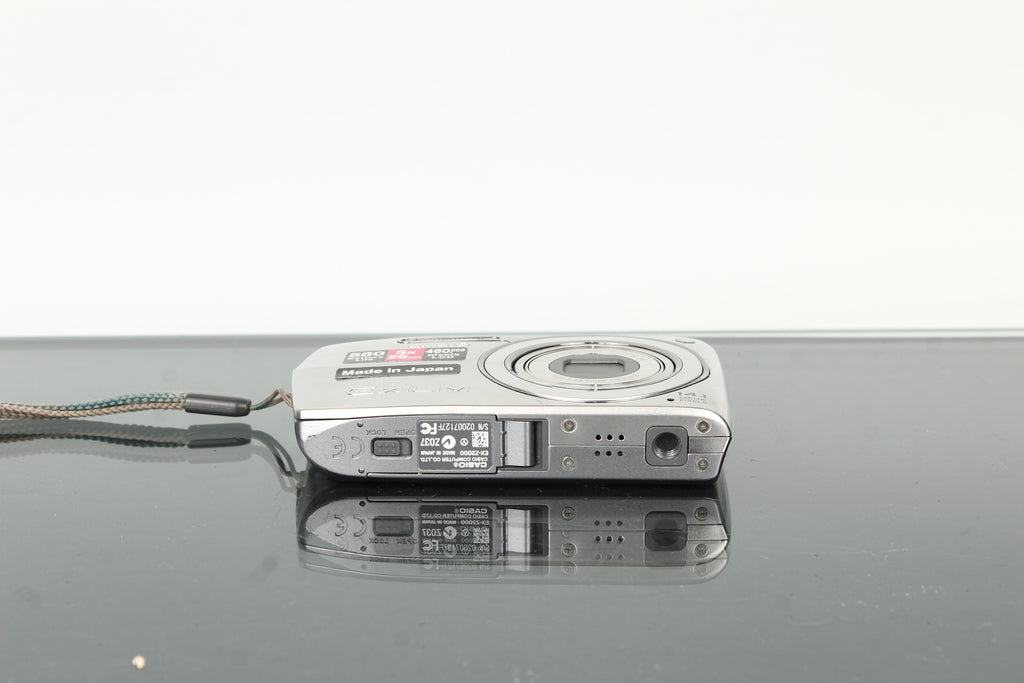 Casio Exilim EX-Z2000