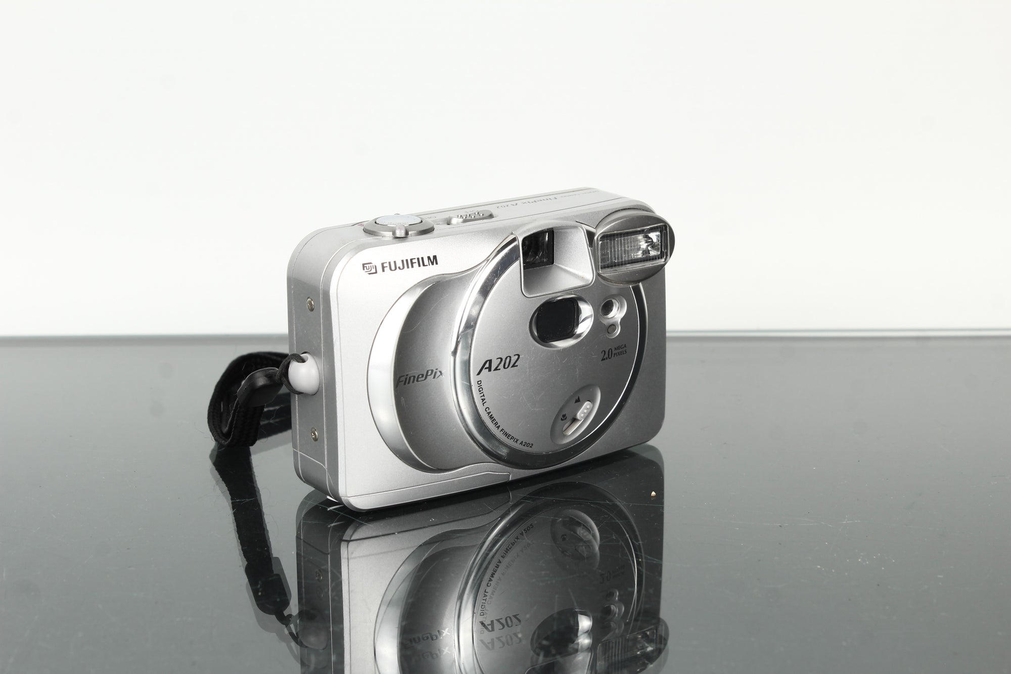 FUJIFILM FinePix A202