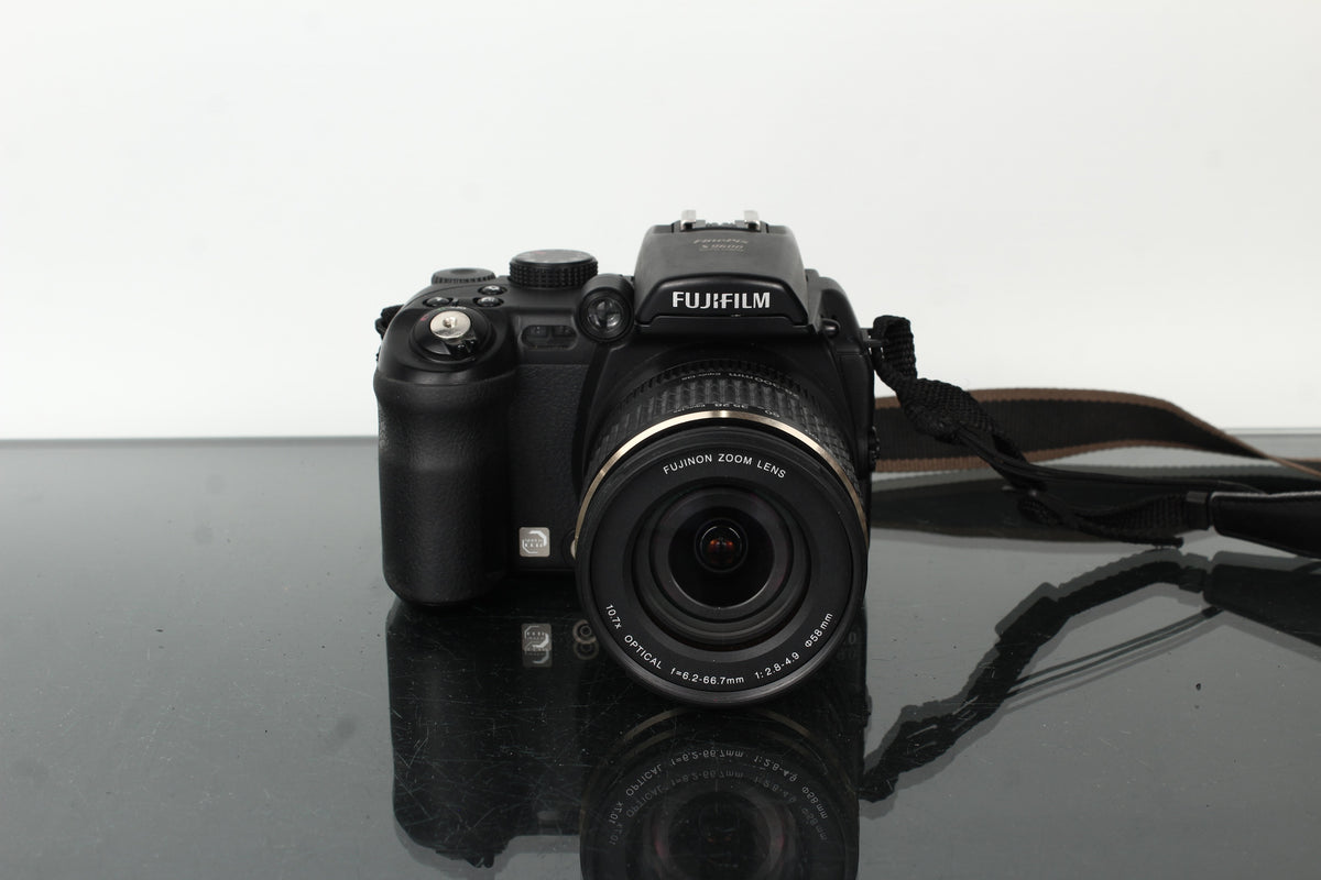 Fujifilm S9600
