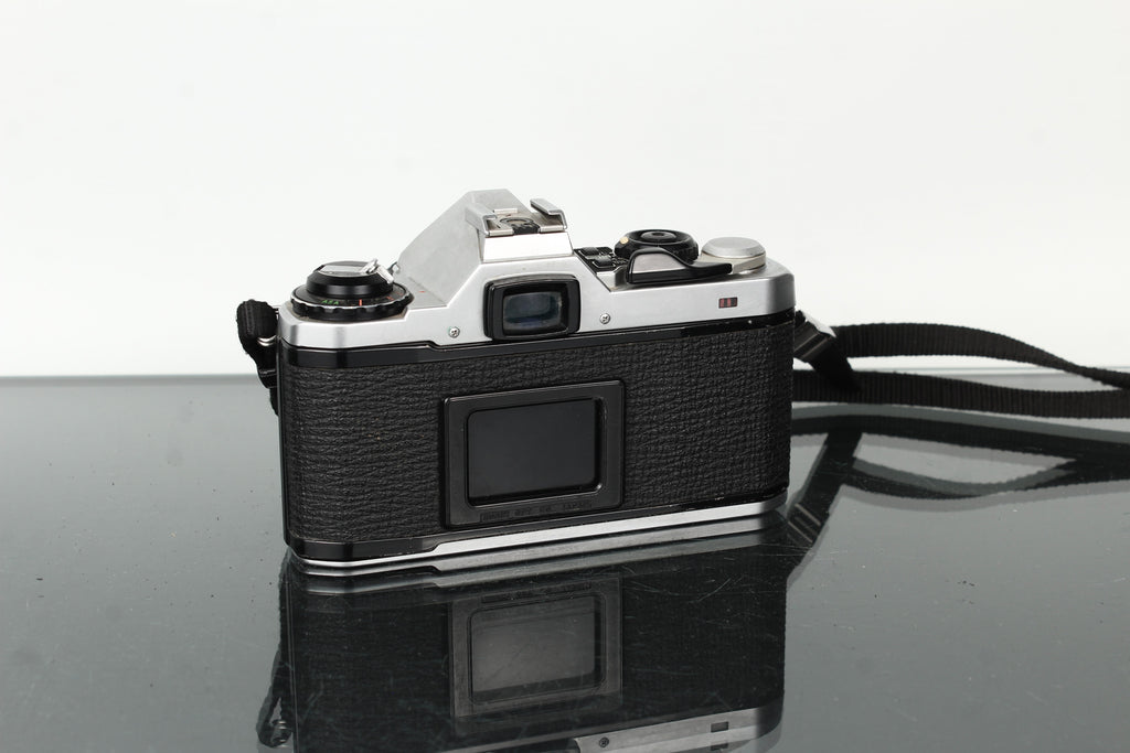 Pentax ME Super + Pentax-M 1:1.7 50mm