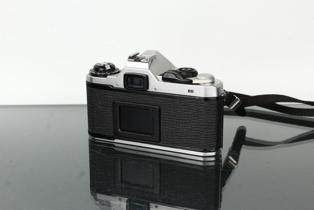 Pentax ME Super + Pentax-M 1:1.7 50mm