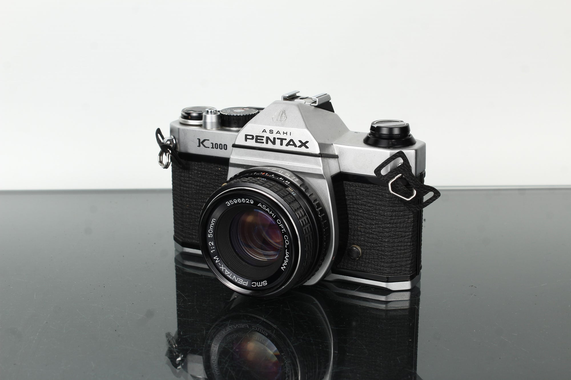 Pentax K1000 + Pentax-M 1:2 50mm